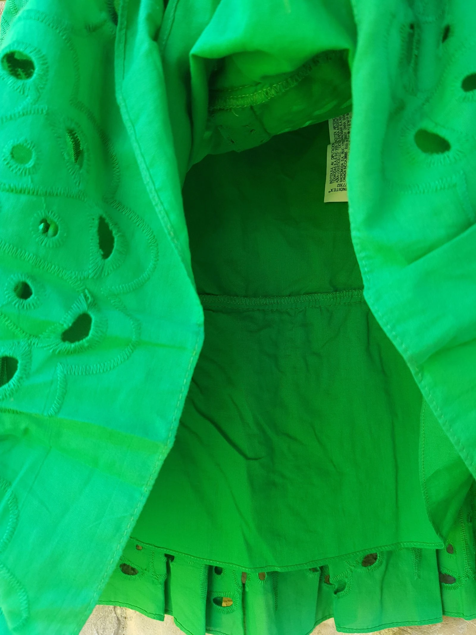 Saia mini verde bordada recortada Zara P – photo 4